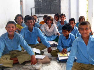 ACEが支援するインドの農村地域の子どもたち