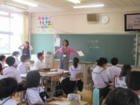 ace_style_ver2_05 子ども向けワークショップを実施している様子